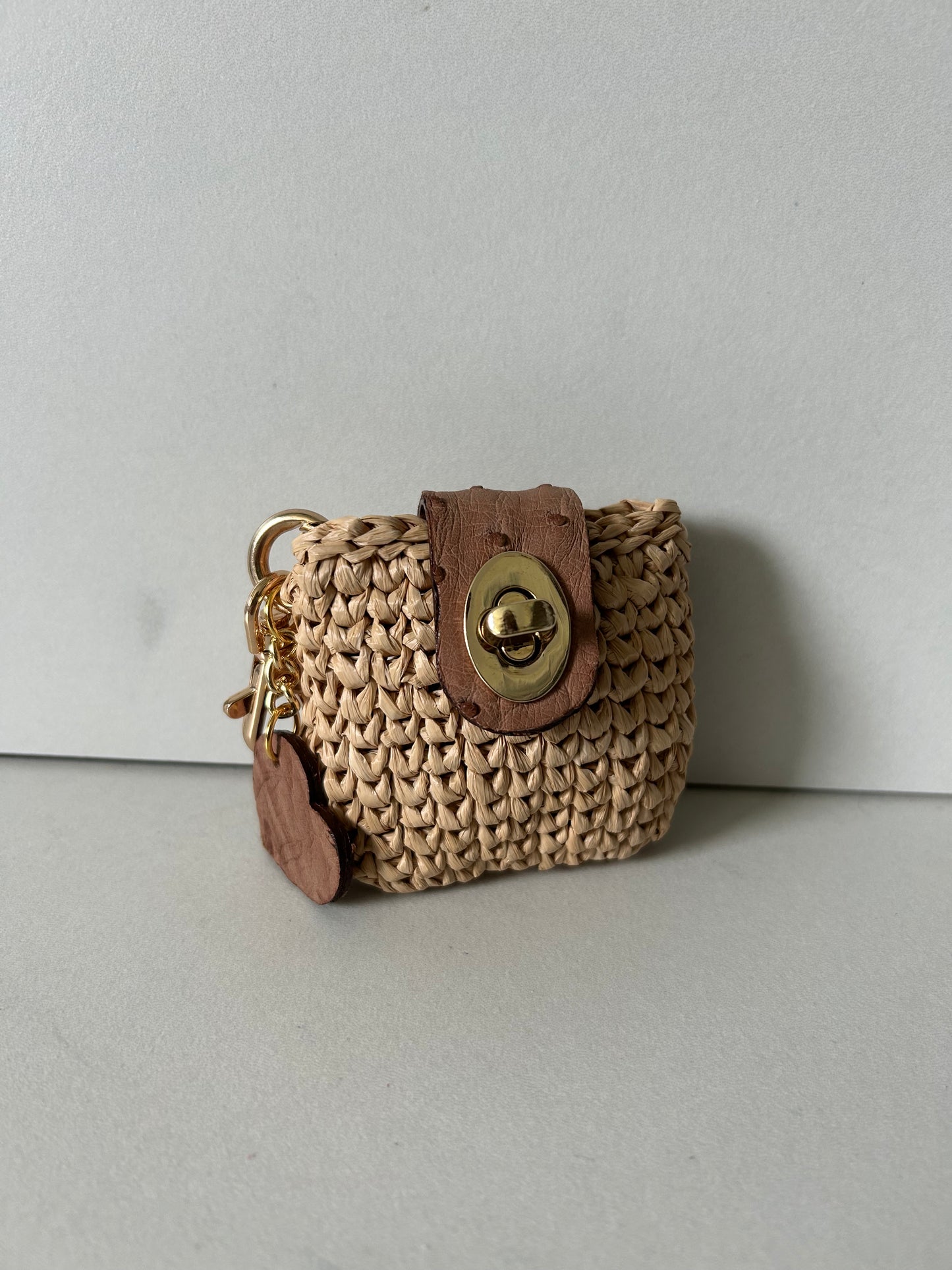 Natural Raffia with Ostrich Leather and Heart AirPod Case